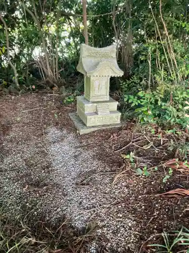 大谷八幡宮の{uncategorized: "未分類", other: "その他", undefined: "問題あり", building: "その他建物", grave: "お墓", sacred_gate: "鳥居", guardian: "狛犬", statue: "像", buddha: "仏像", history: "歴史", nature: "自然", garden: "庭園", animal: "動物", pagoda: "塔", temizu: "手水舎", mountain_gate: "山門・神門", sanctuary: "本殿・本堂", subordinate: "末社・摂社", art: "芸術", scenery: "景色", jizo: "地蔵", ema: "絵馬", goshuin: "御朱印", omikuji: "おみくじ", items: "授与品その他", amulet: "お守り", goshuincho: "御朱印帳", eats: "食事", festival: "お祭り", votive_dance: "神楽", shichigosan: "七五三参", wedding: "結婚式", experience: "体験その他", initially: "初詣", around: "周辺", anti_infection: "感染症対策"}