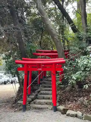 白笹稲荷神社の{uncategorized: "未分類", other: "その他", undefined: "問題あり", building: "その他建物", grave: "お墓", sacred_gate: "鳥居", guardian: "狛犬", statue: "像", buddha: "仏像", history: "歴史", nature: "自然", garden: "庭園", animal: "動物", pagoda: "塔", temizu: "手水舎", mountain_gate: "山門・神門", sanctuary: "本殿・本堂", subordinate: "末社・摂社", art: "芸術", scenery: "景色", jizo: "地蔵", ema: "絵馬", goshuin: "御朱印", omikuji: "おみくじ", items: "授与品その他", amulet: "お守り", goshuincho: "御朱印帳", eats: "食事", festival: "お祭り", votive_dance: "神楽", shichigosan: "七五三参", wedding: "結婚式", experience: "体験その他", initially: "初詣", around: "周辺", anti_infection: "感染症対策"}