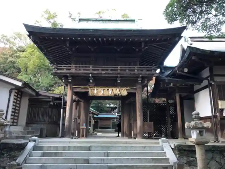志賀海神社の山門・神門