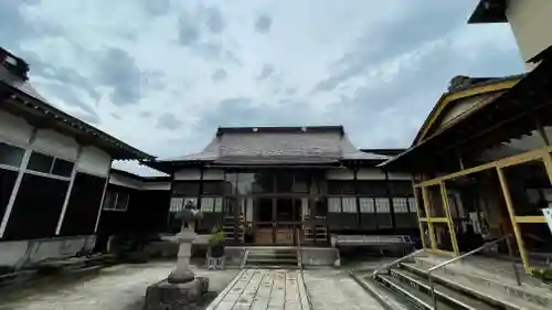 臥龍山　天徳寺の本殿