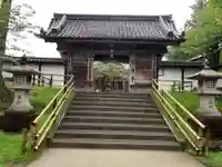 中尊寺の山門・神門
