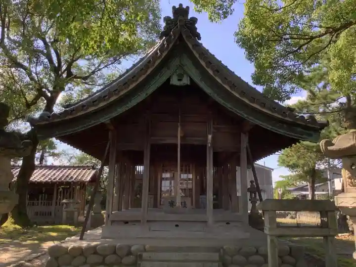 神明社(曽本神明社)の本殿・本堂