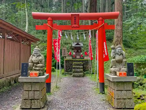 御岩神社の末社