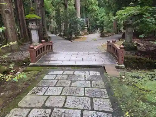 雄山神社中宮祈願殿(富山県)