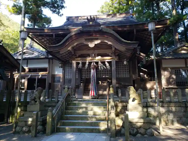若宮神社の本殿・本堂