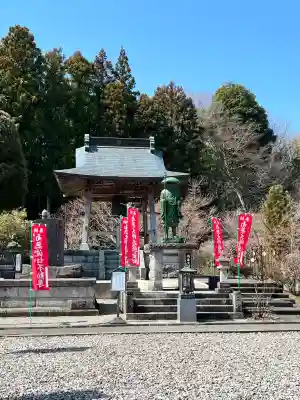 金乗院(那須波切不動尊) の{uncategorized: "未分類", other: "その他", undefined: "問題あり", building: "その他建物", grave: "お墓", sacred_gate: "鳥居", guardian: "狛犬", statue: "像", buddha: "仏像", history: "歴史", nature: "自然", garden: "庭園", animal: "動物", pagoda: "塔", temizu: "手水舎", mountain_gate: "山門・神門", sanctuary: "本殿・本堂", subordinate: "末社・摂社", art: "芸術", scenery: "景色", jizo: "地蔵", ema: "絵馬", goshuin: "御朱印", omikuji: "おみくじ", items: "授与品その他", amulet: "お守り", goshuincho: "御朱印帳", eats: "食事", festival: "お祭り", votive_dance: "神楽", shichigosan: "七五三参", wedding: "結婚式", experience: "体験その他", initially: "初詣", around: "周辺", anti_infection: "感染症対策"}