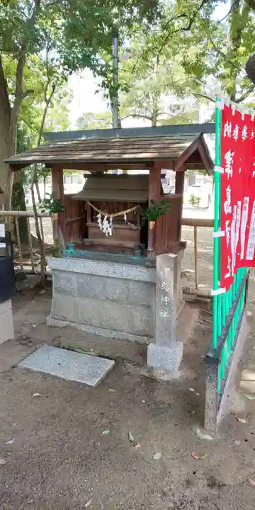 若宮八幡社の末社・摂社