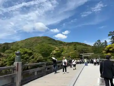 伊勢神宮内宮（皇大神宮）の{uncategorized: "未分類", other: "その他", undefined: "問題あり", building: "その他建物", grave: "お墓", sacred_gate: "鳥居", guardian: "狛犬", statue: "像", buddha: "仏像", history: "歴史", nature: "自然", garden: "庭園", animal: "動物", pagoda: "塔", temizu: "手水舎", mountain_gate: "山門・神門", sanctuary: "本殿・本堂", subordinate: "末社・摂社", art: "芸術", scenery: "景色", jizo: "地蔵", ema: "絵馬", goshuin: "御朱印", omikuji: "おみくじ", items: "授与品その他", amulet: "お守り", goshuincho: "御朱印帳", eats: "食事", festival: "お祭り", votive_dance: "神楽", shichigosan: "七五三参", wedding: "結婚式", experience: "体験その他", initially: "初詣", around: "周辺", anti_infection: "感染症対策"}