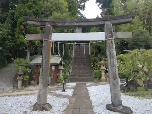 居神神社の鳥居