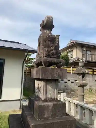 倉之町神社の狛犬