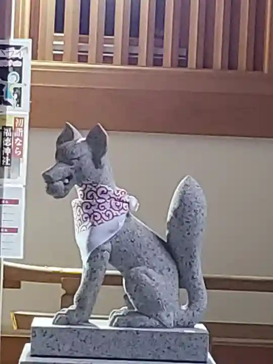 福徳神社(芽吹稲荷)の狛犬