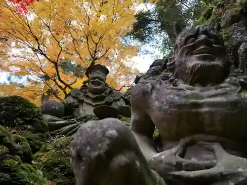 洞窟観音・徳明園・山徳記念館(群馬県)