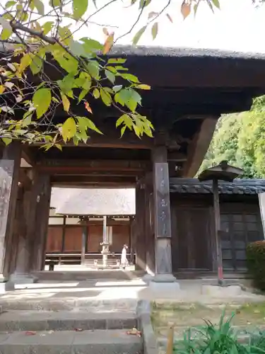 横浜　西方寺の山門・神門