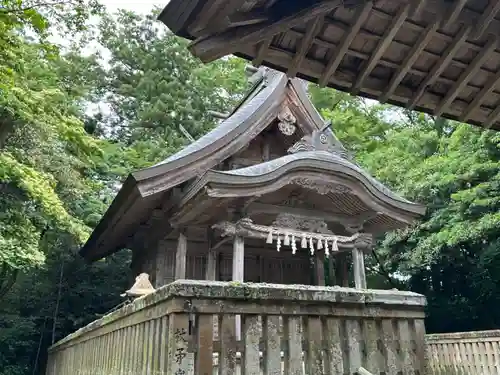 加知彌神社の本殿・本堂
