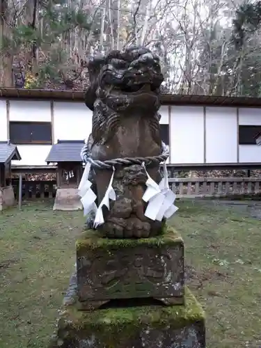 早池峯神社の狛犬