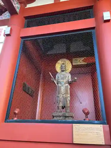 浅草寺の像