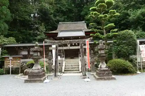 烏帽子形八幡神社の本殿