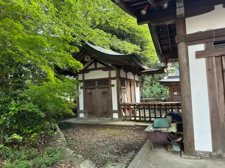 御霊神社本宮の{uncategorized: "未分類", other: "その他", undefined: "問題あり", building: "その他建物", grave: "お墓", sacred_gate: "鳥居", guardian: "狛犬", statue: "像", buddha: "仏像", history: "歴史", nature: "自然", garden: "庭園", animal: "動物", pagoda: "塔", temizu: "手水舎", mountain_gate: "山門・神門", sanctuary: "本殿・本堂", subordinate: "末社・摂社", art: "芸術", scenery: "景色", jizo: "地蔵", ema: "絵馬", goshuin: "御朱印", omikuji: "おみくじ", items: "授与品その他", amulet: "お守り", goshuincho: "御朱印帳", eats: "食事", festival: "お祭り", votive_dance: "神楽", shichigosan: "七五三参", wedding: "結婚式", experience: "体験その他", initially: "初詣", around: "周辺", anti_infection: "感染症対策"}
