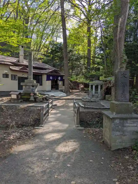 円山稲荷神社(北海道)