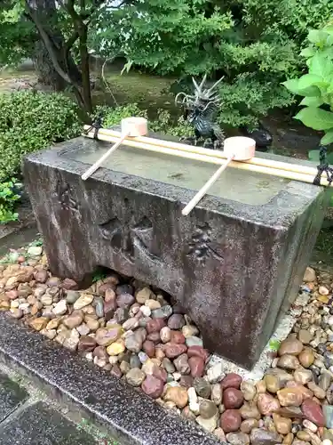 三喜神社の手水舎