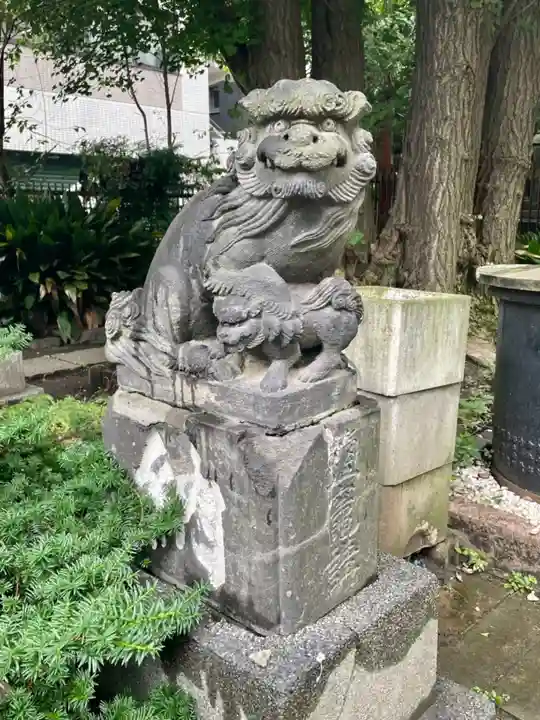 新橋鹽竃神社の狛犬