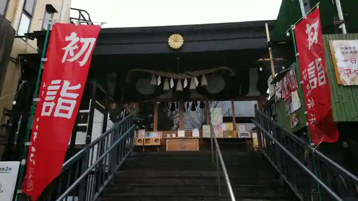 菊名神社の本殿・本堂