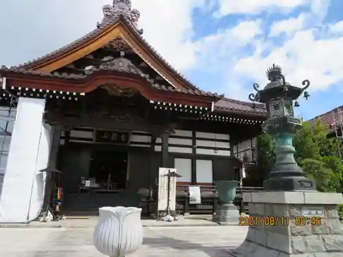 如宝寺の本殿・本堂