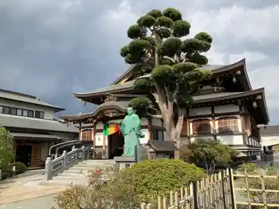 慈眼寺の本殿・本堂