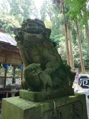 愛宕神社の狛犬