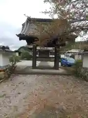 龍台寺の山門