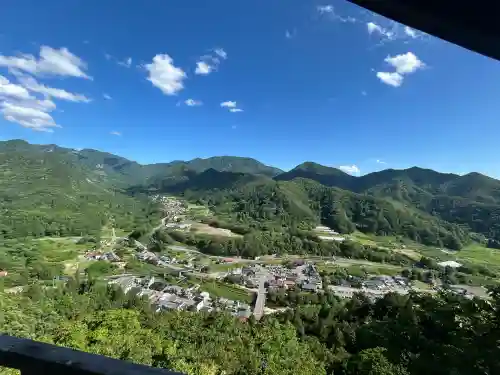 宝珠山 立石寺の{uncategorized: "未分類", other: "その他", undefined: "問題あり", building: "その他建物", grave: "お墓", sacred_gate: "鳥居", guardian: "狛犬", statue: "像", buddha: "仏像", history: "歴史", nature: "自然", garden: "庭園", animal: "動物", pagoda: "塔", temizu: "手水舎", mountain_gate: "山門・神門", sanctuary: "本殿・本堂", subordinate: "末社・摂社", art: "芸術", scenery: "景色", jizo: "地蔵", ema: "絵馬", goshuin: "御朱印", omikuji: "おみくじ", items: "授与品その他", amulet: "お守り", goshuincho: "御朱印帳", eats: "食事", festival: "お祭り", votive_dance: "神楽", shichigosan: "七五三参", wedding: "結婚式", experience: "体験その他", initially: "初詣", around: "周辺", anti_infection: "感染症対策"}