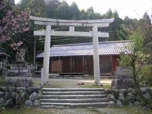 志子淵神社の鳥居