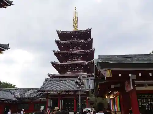 浅草寺の塔