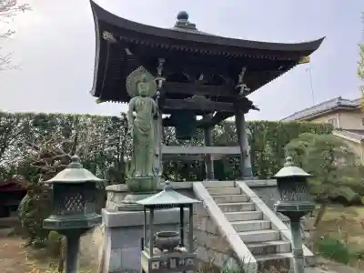 瑞雲寺の{uncategorized: "未分類", other: "その他", undefined: "問題あり", building: "その他建物", grave: "お墓", sacred_gate: "鳥居", guardian: "狛犬", statue: "像", buddha: "仏像", history: "歴史", nature: "自然", garden: "庭園", animal: "動物", pagoda: "塔", temizu: "手水舎", mountain_gate: "山門・神門", sanctuary: "本殿・本堂", subordinate: "末社・摂社", art: "芸術", scenery: "景色", jizo: "地蔵", ema: "絵馬", goshuin: "御朱印", omikuji: "おみくじ", items: "授与品その他", amulet: "お守り", goshuincho: "御朱印帳", eats: "食事", festival: "お祭り", votive_dance: "神楽", shichigosan: "七五三参", wedding: "結婚式", experience: "体験その他", initially: "初詣", around: "周辺", anti_infection: "感染症対策"}