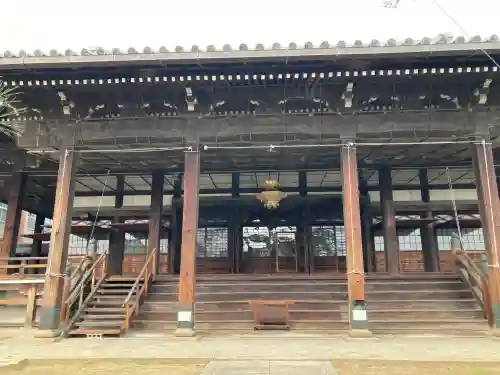 本照寺の{uncategorized: "未分類", other: "その他", undefined: "問題あり", building: "その他建物", grave: "お墓", sacred_gate: "鳥居", guardian: "狛犬", statue: "像", buddha: "仏像", history: "歴史", nature: "自然", garden: "庭園", animal: "動物", pagoda: "塔", temizu: "手水舎", mountain_gate: "山門・神門", sanctuary: "本殿・本堂", subordinate: "末社・摂社", art: "芸術", scenery: "景色", jizo: "地蔵", ema: "絵馬", goshuin: "御朱印", omikuji: "おみくじ", items: "授与品その他", amulet: "お守り", goshuincho: "御朱印帳", eats: "食事", festival: "お祭り", votive_dance: "神楽", shichigosan: "七五三参", wedding: "結婚式", experience: "体験その他", initially: "初詣", around: "周辺", anti_infection: "感染症対策"}