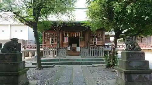 本郷氷川神社の本殿・本堂