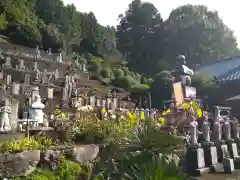 瀧泉寺の建物その他