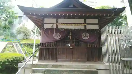 出世稲荷神社（春日稲荷神社）の本殿・本堂