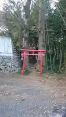 稲荷大明神の鳥居