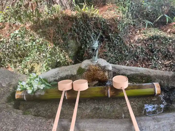 小川諏訪神社の{uncategorized: "未分類", other: "その他", undefined: "問題あり", building: "その他建物", grave: "お墓", sacred_gate: "鳥居", guardian: "狛犬", statue: "像", buddha: "仏像", history: "歴史", nature: "自然", garden: "庭園", animal: "動物", pagoda: "塔", temizu: "手水舎", mountain_gate: "山門・神門", sanctuary: "本殿・本堂", subordinate: "末社・摂社", art: "芸術", scenery: "景色", jizo: "地蔵", ema: "絵馬", goshuin: "御朱印", omikuji: "おみくじ", items: "授与品その他", amulet: "お守り", goshuincho: "御朱印帳", eats: "食事", festival: "お祭り", votive_dance: "神楽", shichigosan: "七五三参", wedding: "結婚式", experience: "体験その他", initially: "初詣", around: "周辺", anti_infection: "感染症対策"}