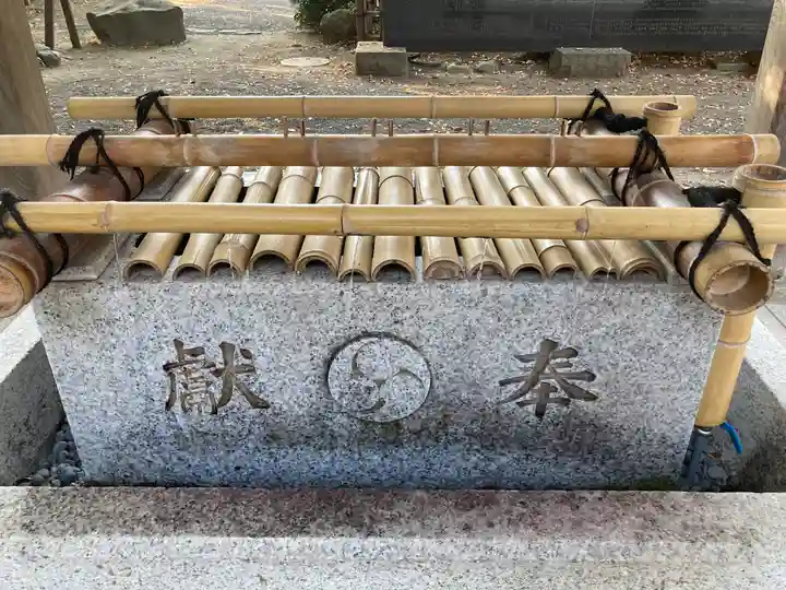 前鳥神社の手水舎