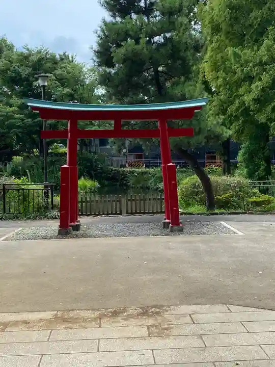 千束八幡神社の鳥居