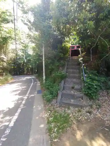 正一位内藤稲荷大明神の{uncategorized: "未分類", other: "その他", undefined: "問題あり", building: "その他建物", grave: "お墓", sacred_gate: "鳥居", guardian: "狛犬", statue: "像", buddha: "仏像", history: "歴史", nature: "自然", garden: "庭園", animal: "動物", pagoda: "塔", temizu: "手水舎", mountain_gate: "山門・神門", sanctuary: "本殿・本堂", subordinate: "末社・摂社", art: "芸術", scenery: "景色", jizo: "地蔵", ema: "絵馬", goshuin: "御朱印", omikuji: "おみくじ", items: "授与品その他", amulet: "お守り", goshuincho: "御朱印帳", eats: "食事", festival: "お祭り", votive_dance: "神楽", shichigosan: "七五三参", wedding: "結婚式", experience: "体験その他", initially: "初詣", around: "周辺", anti_infection: "感染症対策"}