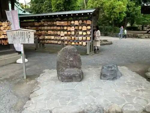 三嶋大社の{uncategorized: "未分類", other: "その他", undefined: "問題あり", building: "その他建物", grave: "お墓", sacred_gate: "鳥居", guardian: "狛犬", statue: "像", buddha: "仏像", history: "歴史", nature: "自然", garden: "庭園", animal: "動物", pagoda: "塔", temizu: "手水舎", mountain_gate: "山門・神門", sanctuary: "本殿・本堂", subordinate: "末社・摂社", art: "芸術", scenery: "景色", jizo: "地蔵", ema: "絵馬", goshuin: "御朱印", omikuji: "おみくじ", items: "授与品その他", amulet: "お守り", goshuincho: "御朱印帳", eats: "食事", festival: "お祭り", votive_dance: "神楽", shichigosan: "七五三参", wedding: "結婚式", experience: "体験その他", initially: "初詣", around: "周辺", anti_infection: "感染症対策"}