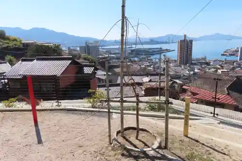 照日神社の周辺