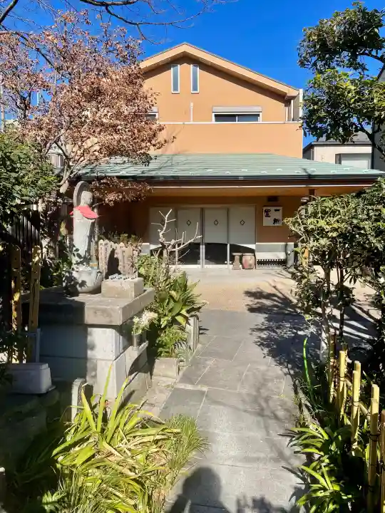蟠龍寺の{uncategorized: "未分類", other: "その他", undefined: "問題あり", building: "その他建物", grave: "お墓", sacred_gate: "鳥居", guardian: "狛犬", statue: "像", buddha: "仏像", history: "歴史", nature: "自然", garden: "庭園", animal: "動物", pagoda: "塔", temizu: "手水舎", mountain_gate: "山門・神門", sanctuary: "本殿・本堂", subordinate: "末社・摂社", art: "芸術", scenery: "景色", jizo: "地蔵", ema: "絵馬", goshuin: "御朱印", omikuji: "おみくじ", items: "授与品その他", amulet: "お守り", goshuincho: "御朱印帳", eats: "食事", festival: "お祭り", votive_dance: "神楽", shichigosan: "七五三参", wedding: "結婚式", experience: "体験その他", initially: "初詣", around: "周辺", anti_infection: "感染症対策"}