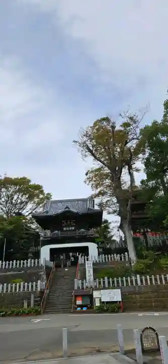 布施弁天 東海寺の{uncategorized: "未分類", other: "その他", undefined: "問題あり", building: "その他建物", grave: "お墓", sacred_gate: "鳥居", guardian: "狛犬", statue: "像", buddha: "仏像", history: "歴史", nature: "自然", garden: "庭園", animal: "動物", pagoda: "塔", temizu: "手水舎", mountain_gate: "山門・神門", sanctuary: "本殿・本堂", subordinate: "末社・摂社", art: "芸術", scenery: "景色", jizo: "地蔵", ema: "絵馬", goshuin: "御朱印", omikuji: "おみくじ", items: "授与品その他", amulet: "お守り", goshuincho: "御朱印帳", eats: "食事", festival: "お祭り", votive_dance: "神楽", shichigosan: "七五三参", wedding: "結婚式", experience: "体験その他", initially: "初詣", around: "周辺", anti_infection: "感染症対策"}