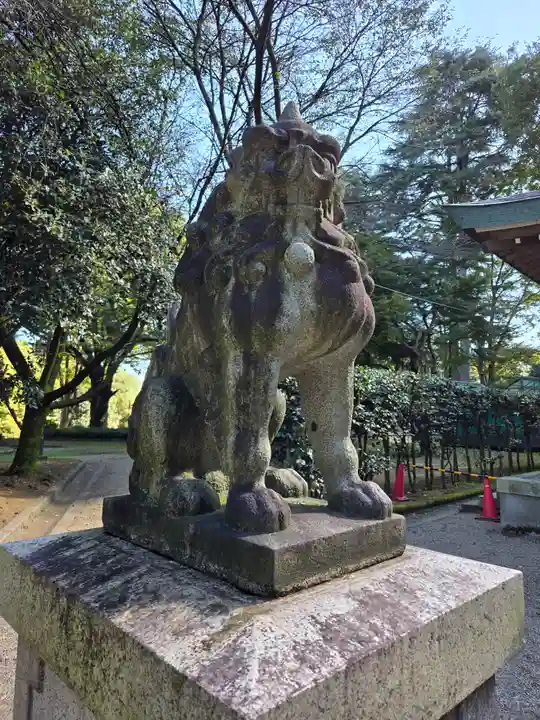 高岡市護国神社の狛犬