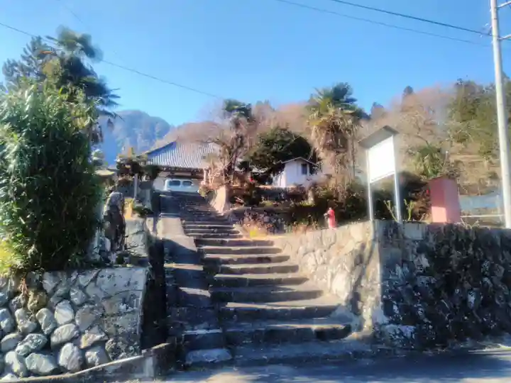 円妙寺の本殿・本堂