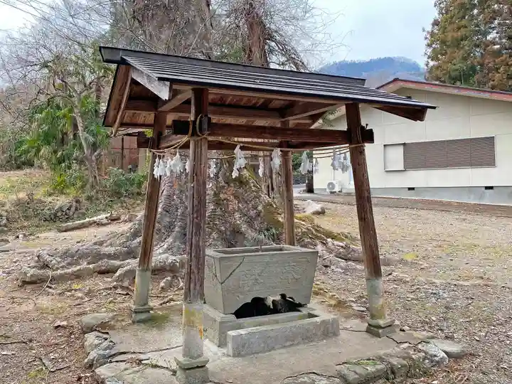 野巻椋神社の手水舎
